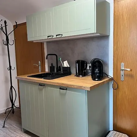 Apartment Gemuetliches Fuer Messe, Job & Kurzurlaub Im Gruenen, Naehe Duesseldorf