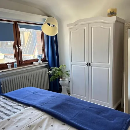 Gemuetliches Fuer Messe, Job & Kurzurlaub Im Gruenen, Naehe Duesseldorf