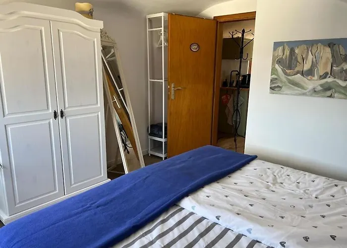 Gemuetliches Fuer Messe, Job & Kurzurlaub Im Gruenen, Naehe Duesseldorf *